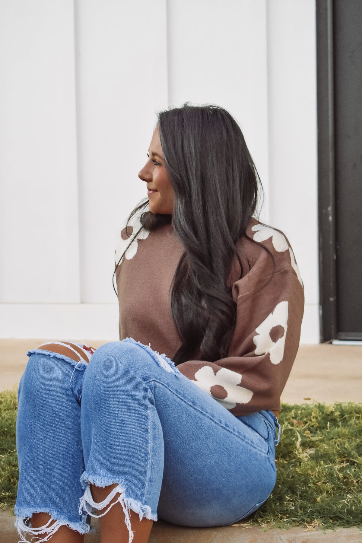 Brown cropped floral knit sweater 